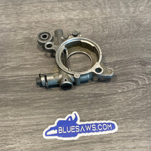 Load image into Gallery viewer, BLUESAWS Better Quality Oil Pump oiler For HUSKY 362 365 371 372 372xp OEM# 503 52 13 05 503521305