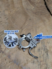 Load image into Gallery viewer, BLUESAWS High Flow Oil Pump Oiler For STHL 044 MS440 OEM# 1128 640 3205