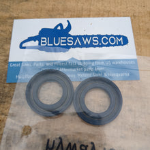 Load image into Gallery viewer, HYWAY Oil Seal 17x30x4.4, 2pcs for STHL MS290, MS390 OEM# 9639-003-1743 BLUESAWS
