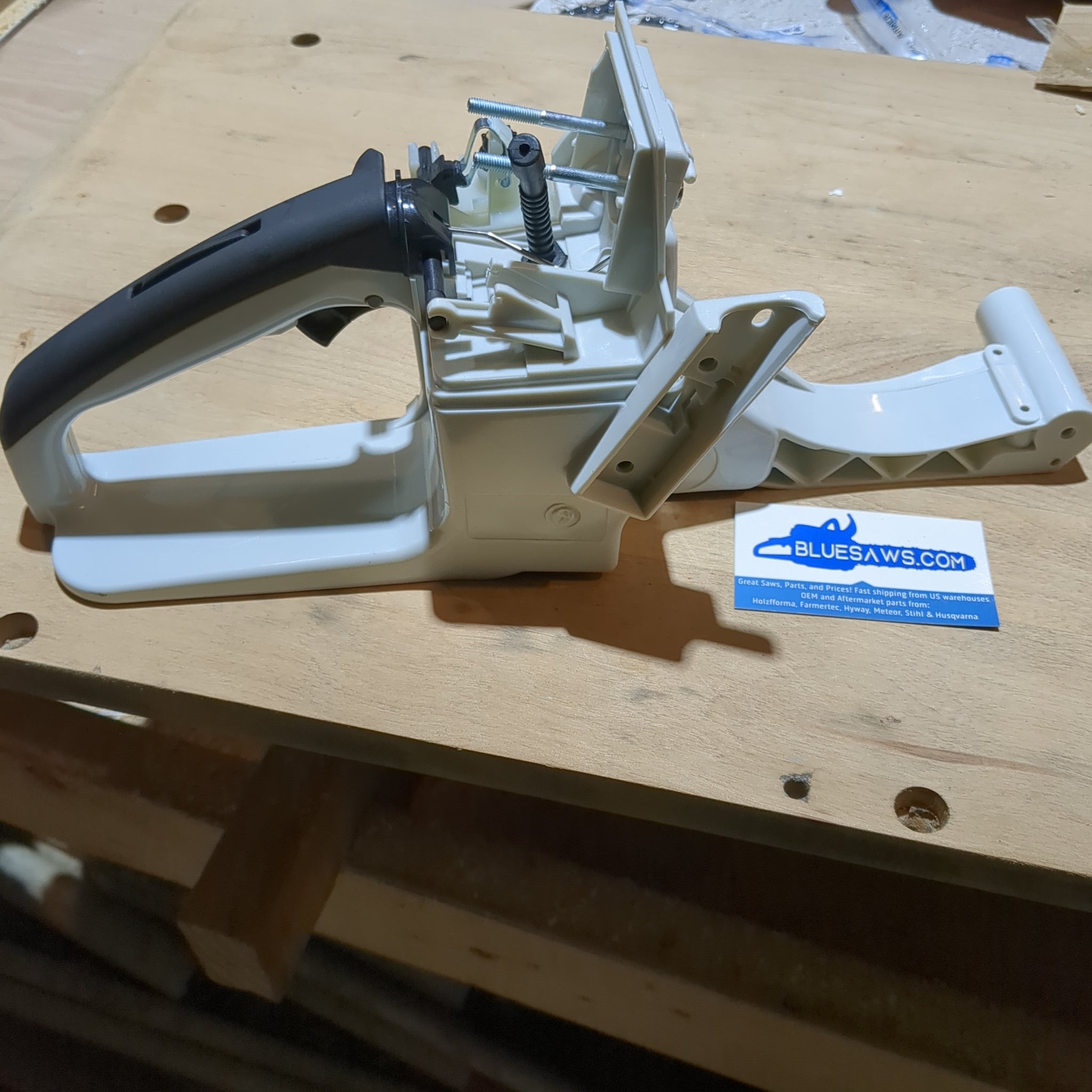 MS360 Rear Handle Replacement Gas Fuel Tanks Rear Handle,PC Back Grip Chainsaw Chainsaw PC Material Chainsaw Handle