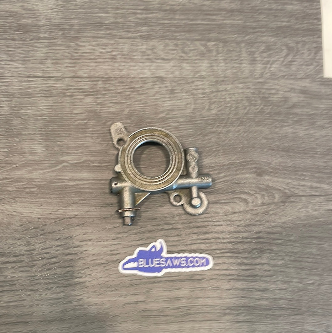BLUESAWS Better Quality Oil Pump oiler For HUSKY 362 365 371 372 372xp  OEM# 503 52 13 05 503521305
