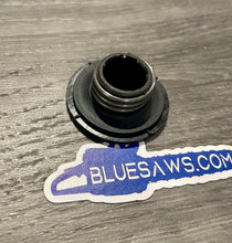 Load image into Gallery viewer, BLUESAWS Oil Pump Worm Gear For Husqvarna 340 345 350 Jonsered CS2141 CS2150 CS2245 OEM# 503 93 18-01
