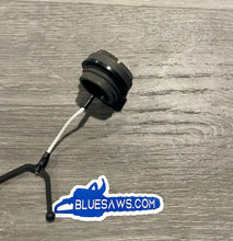 Load image into Gallery viewer, BLUESAWS Oil Cap For HUSKY 42 61 66 133 234 238 266 268 OEM# 501 62 66-02
