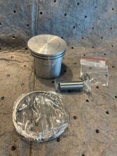 Load image into Gallery viewer, Hyway Pop-up piston 54mm for STHL 066 MS660 OEM# 1122 030 2005 BLUESAWS
